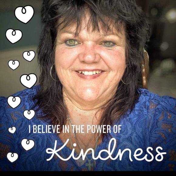 Meet your Posher, Dianne - Picture 1 of 1